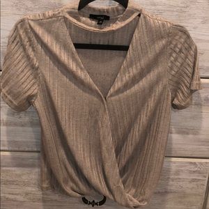 Short sleeve choker top